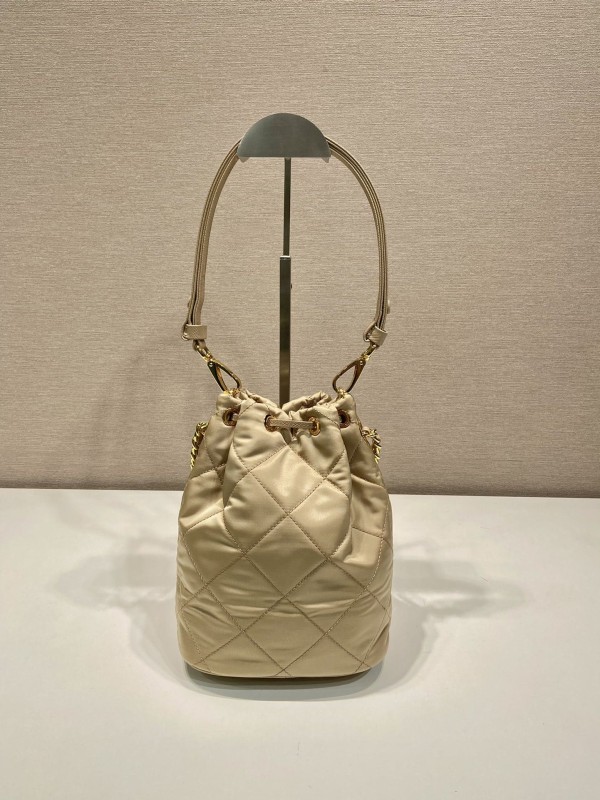 Prada(1BH038)