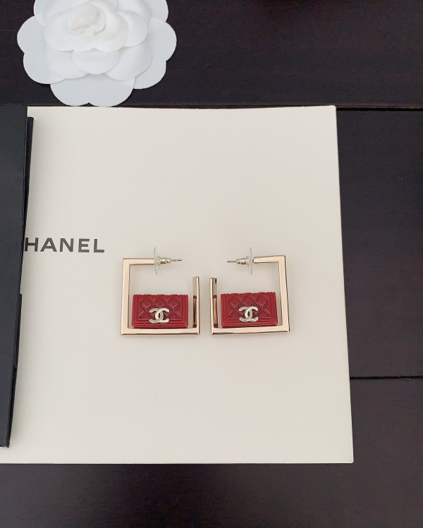 CHANEL