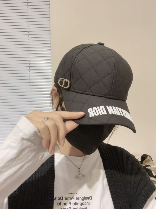 DIOR