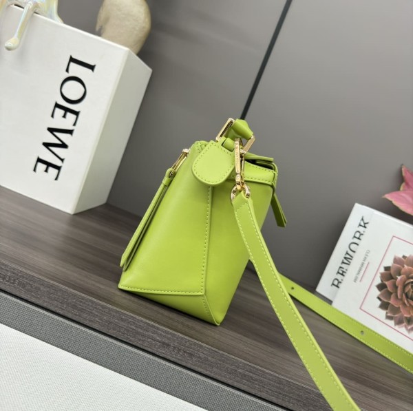 Loewe(Puzzle  Edge)