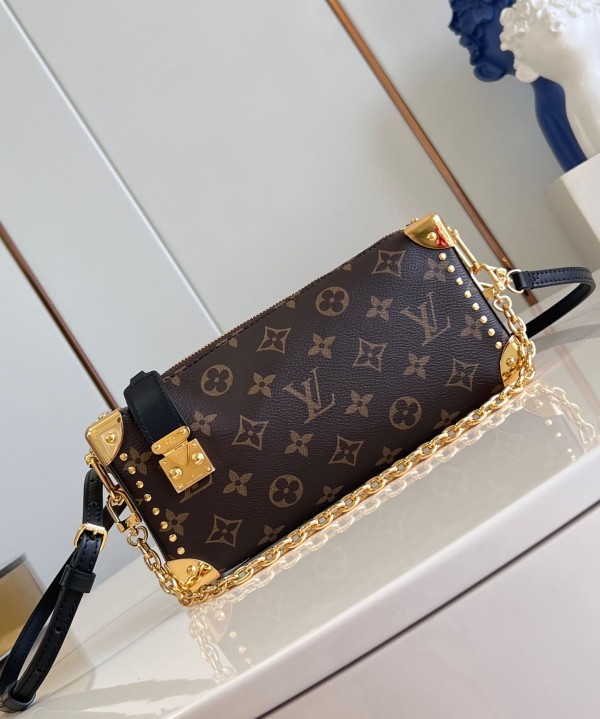 Louis Vuitton(Slim Trunk)