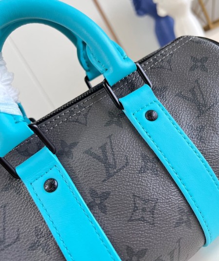 Louis Vuitton(Keepall Bandoulière 25)