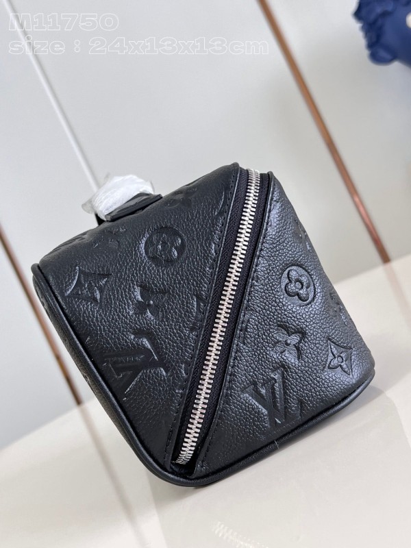 Louis Vuitton(Toiletry Bag 2 Compartments)