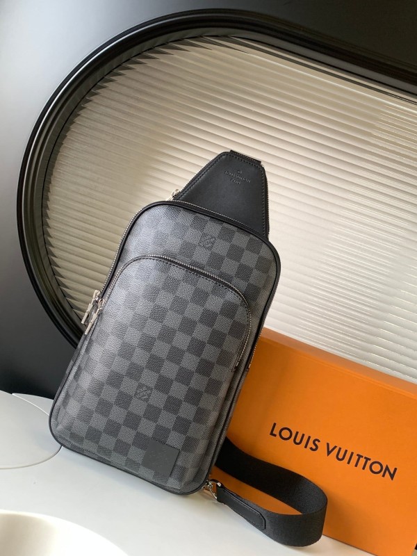 Louis Vuitton(Avenue)