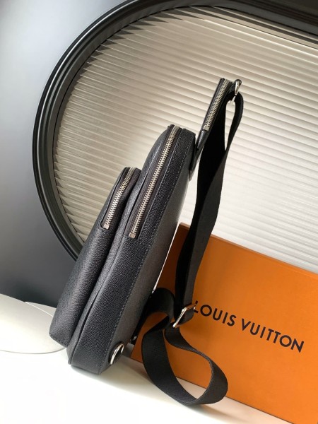 Louis Vuitton(Avenue)