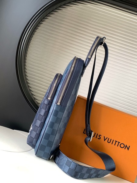Louis Vuitton(Avenue)