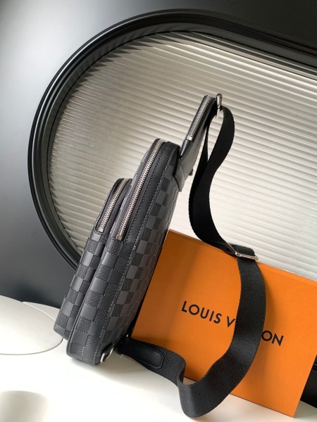 Louis Vuitton(Avenue)