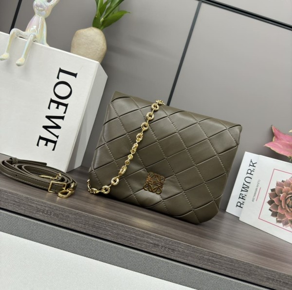 Loewe(Puffer Goya)
