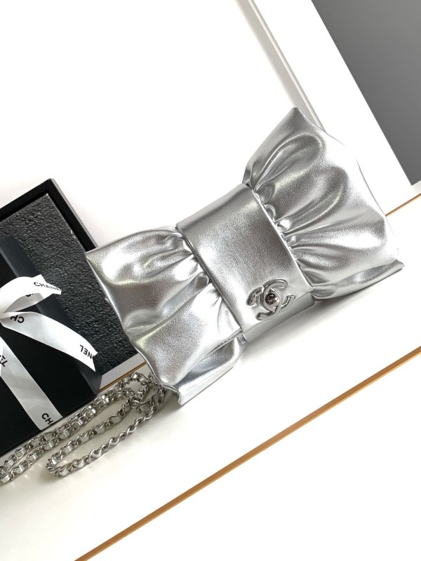 Chanel(24B)