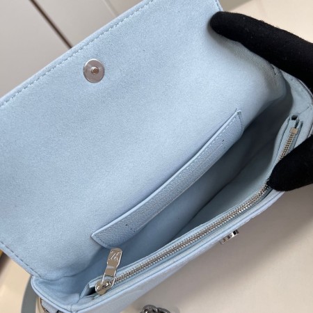 Louis Vuitton(Wallet on Chain Ivy)