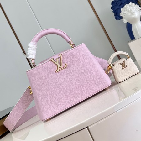 Louis Vuitton(Capucines BB)