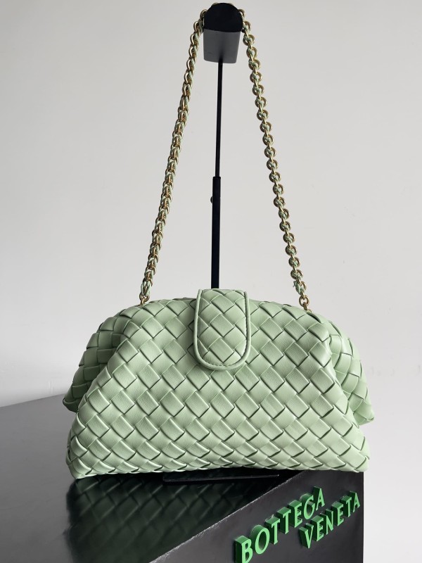Bottega Veneta(LAUREN  CLUTCH)