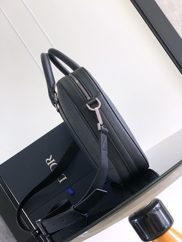 Dior(Gravity)