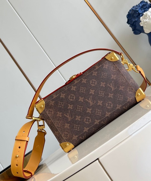Louis Vuitton(Soul Trunk East West)