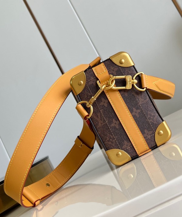 Louis Vuitton(Soul Trunk East West)