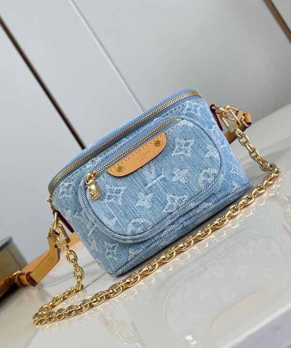 Louis Vuitton(Mini Bumbag)