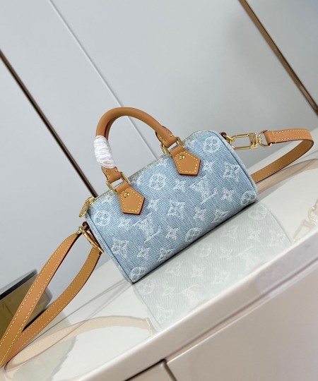 Louis Vuitton( Nano Speedy)