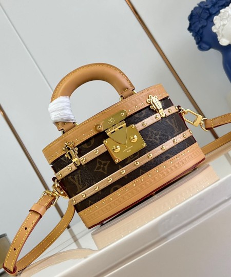Louis Vuitton(Ellis)