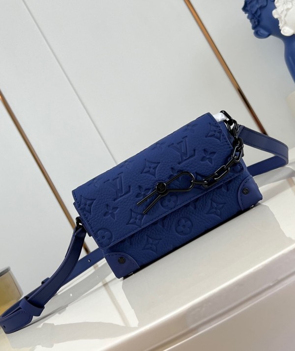 Louis Vuitton(Steamer)