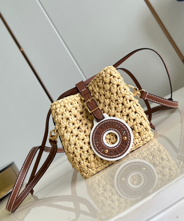 Louis Vuitton(Noé Purse)