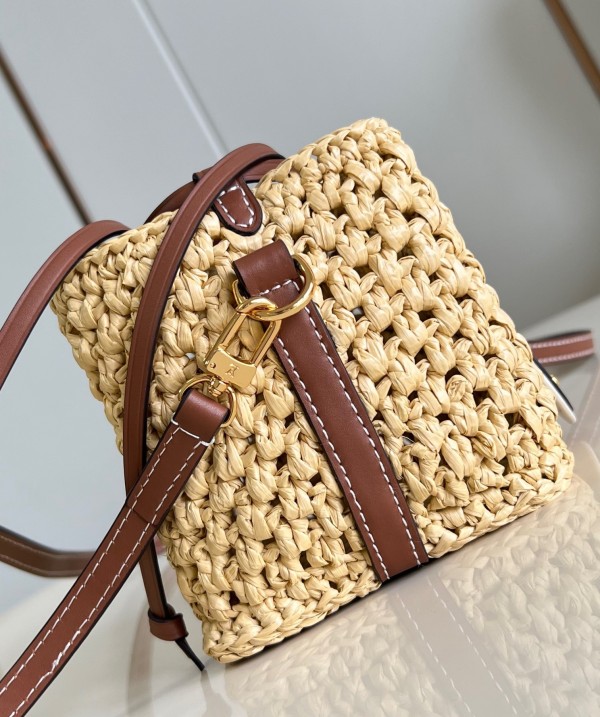 Louis Vuitton(Noé Purse)