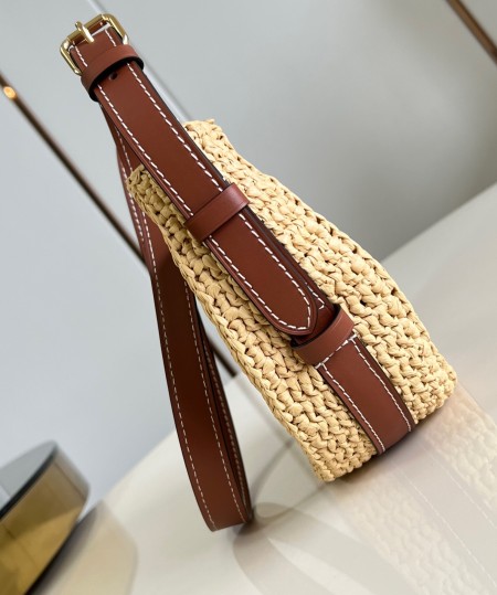 Louis Vuitton(Croissant)