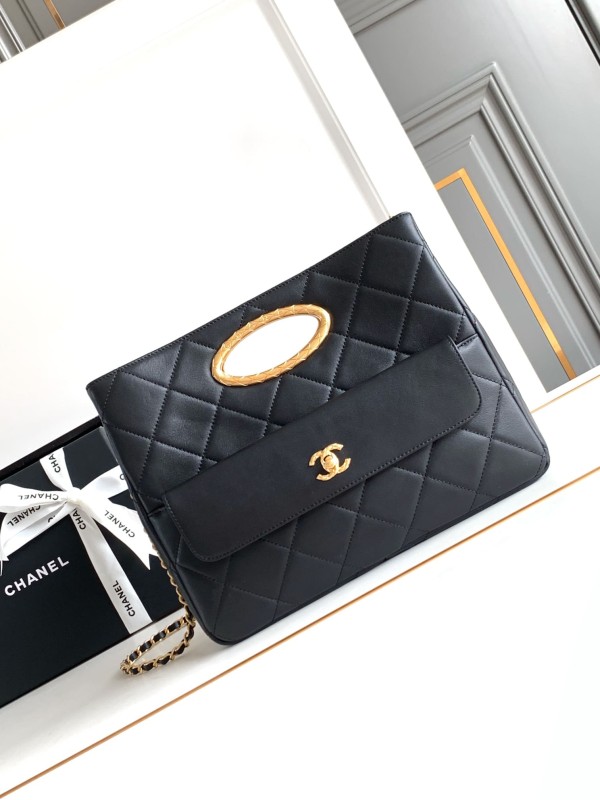 Chanel(24B)