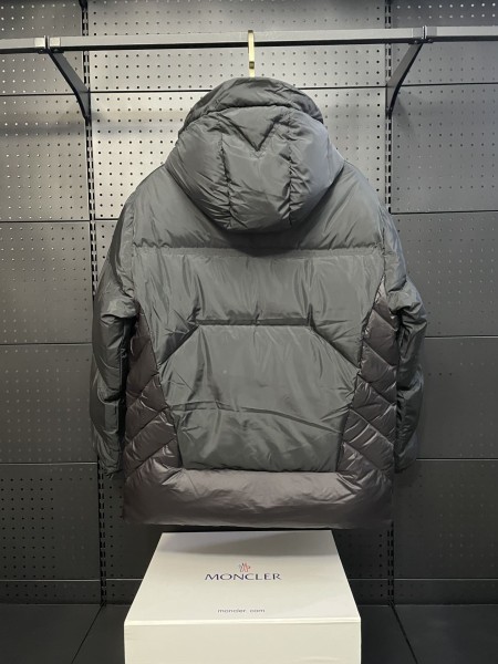 Moncler