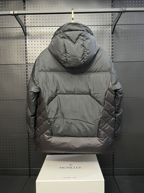 Moncler