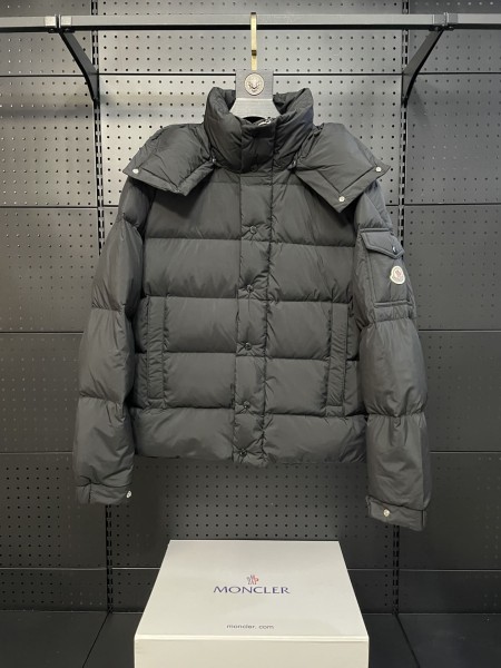 Moncler