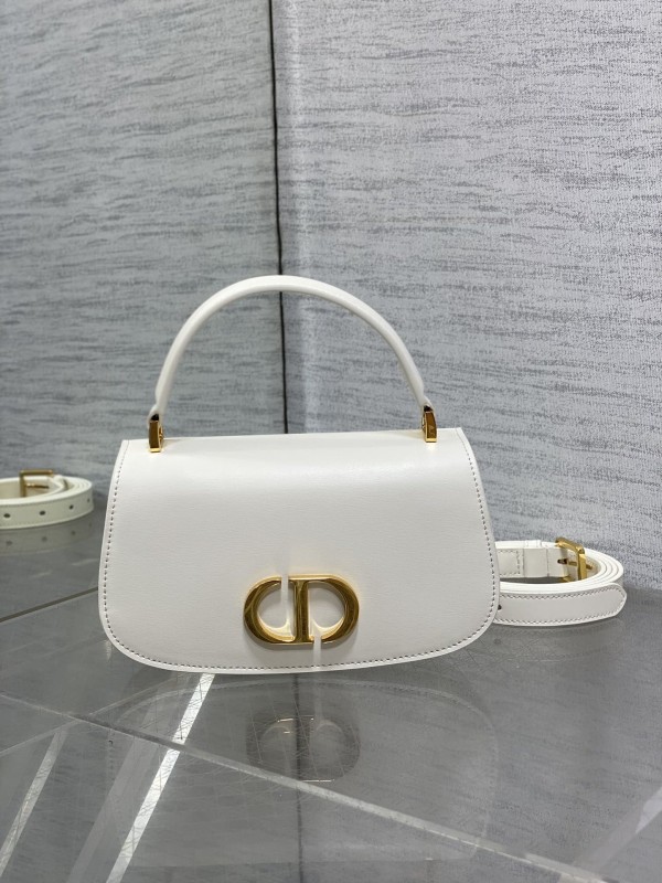 Dior(30 Montaigne Avenue)