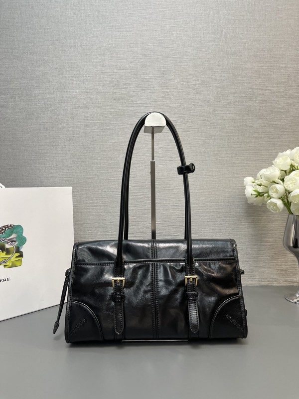 Prada(1BD376)