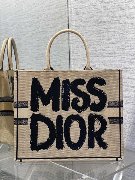Dior(Tote)
