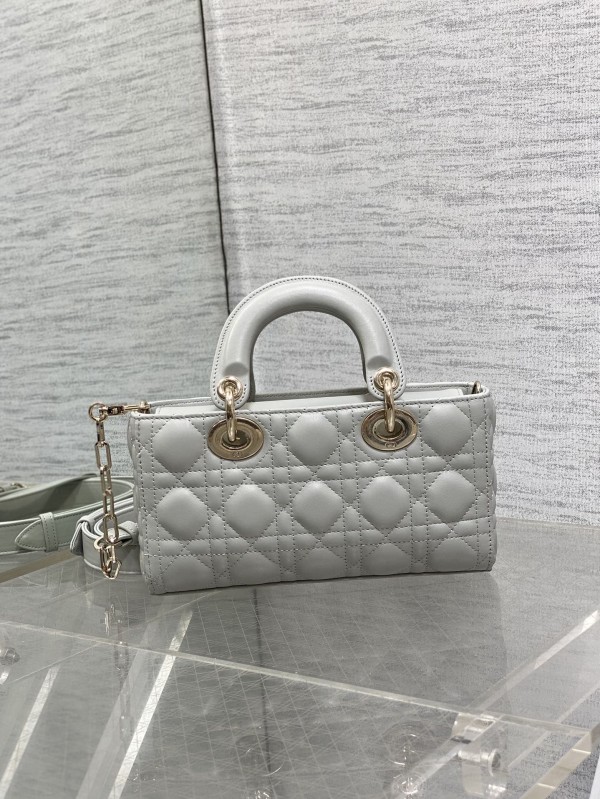 Dior(D-joy)