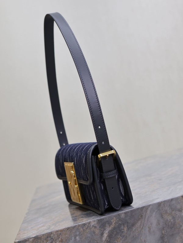 Dior( Miss Dior)