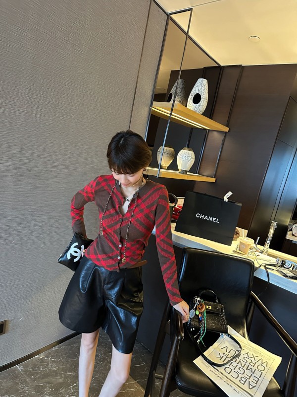 BURBERRY