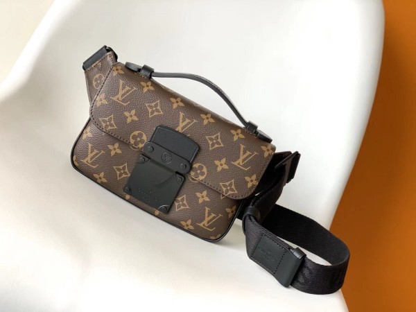 Louis Vuitton(S Lock Sling)