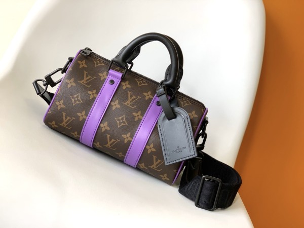 Louis Vuitton(Keepall)