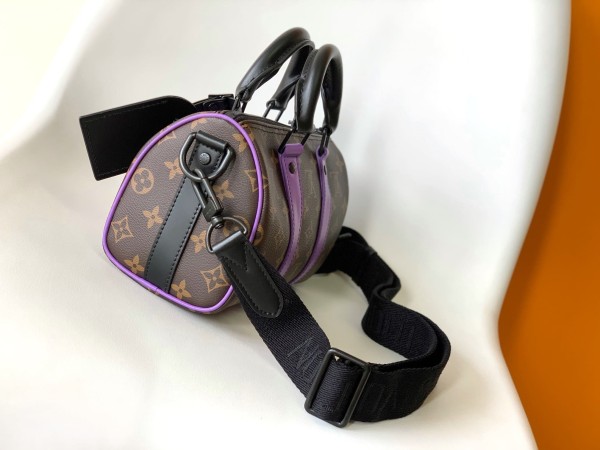 Louis Vuitton(Keepall)