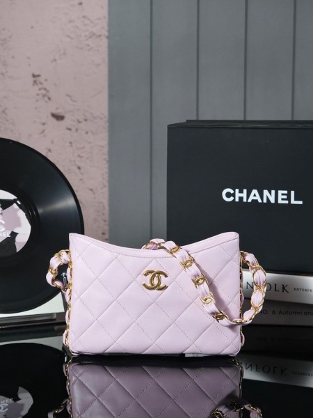 Chanel(24k hobo)