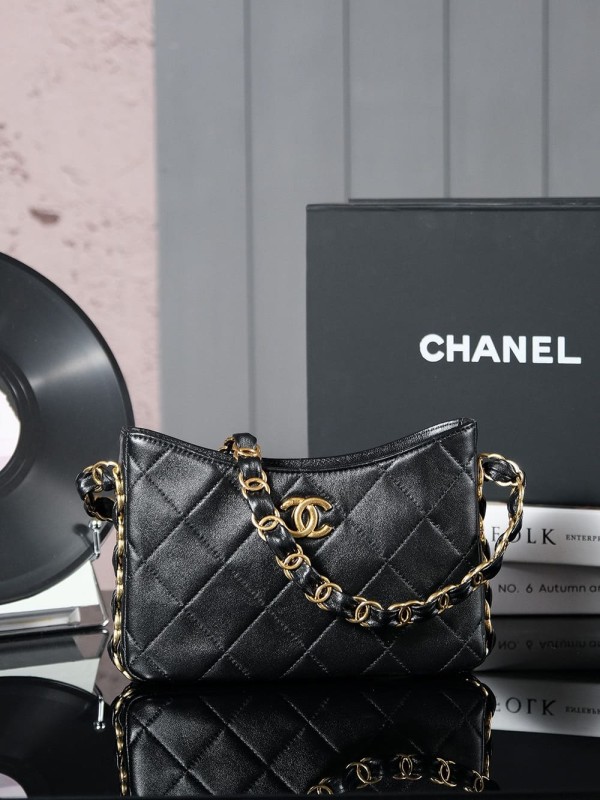 Chanel(24k hobo)