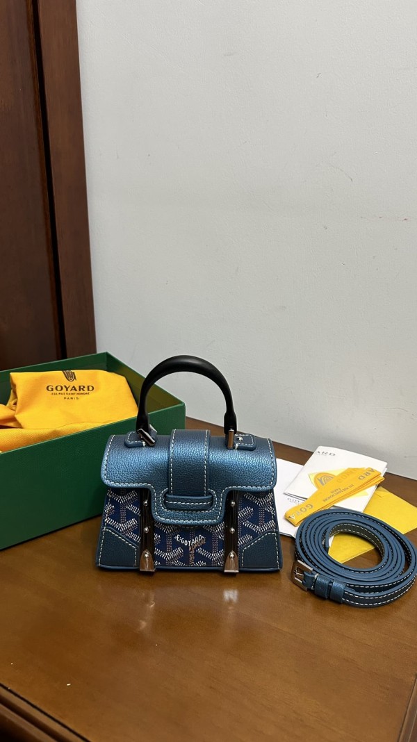 Goyard(nano)