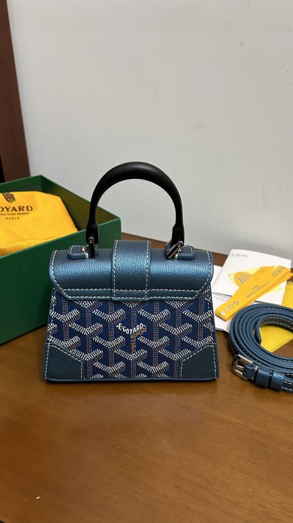 Goyard(nano)