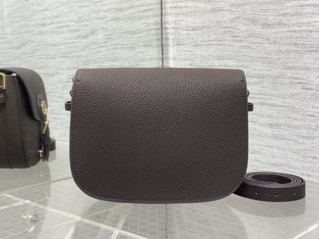 Dior(Bobby East-West)