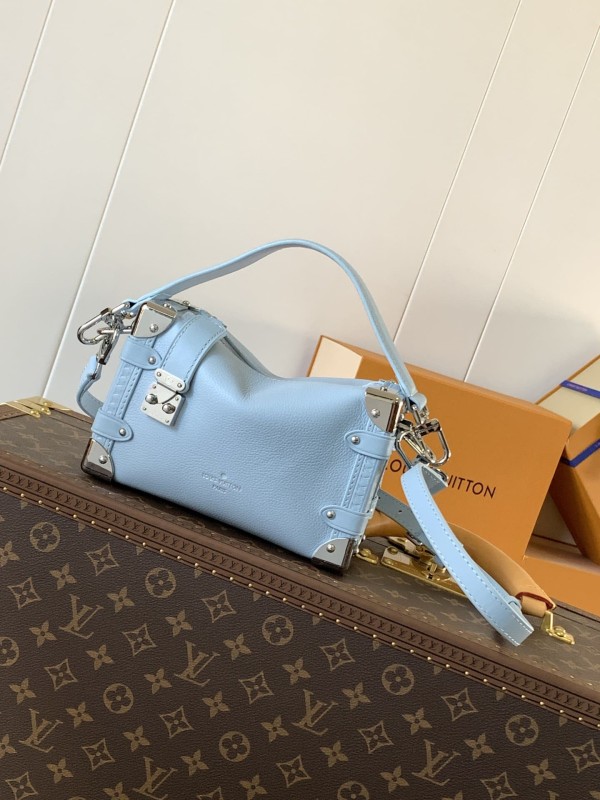Louis Vuitton( Side Trunk )