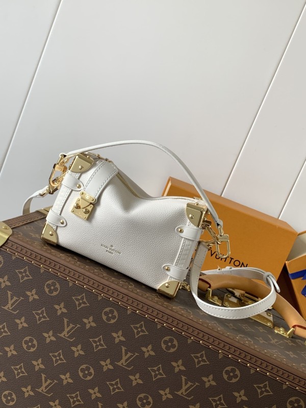 Louis Vuitton(Side Trunk)